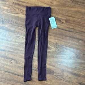 Lululemon reveal 7/8 tight.